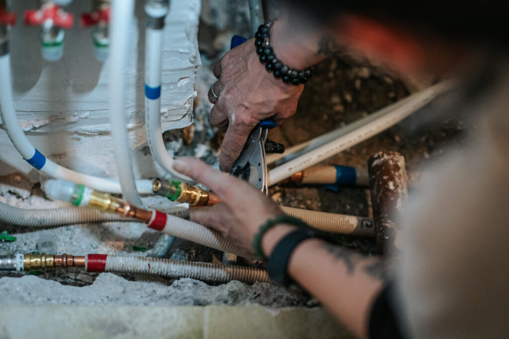 pièces, matériel de plomberie chauffagiste, sanitaire, Annecy